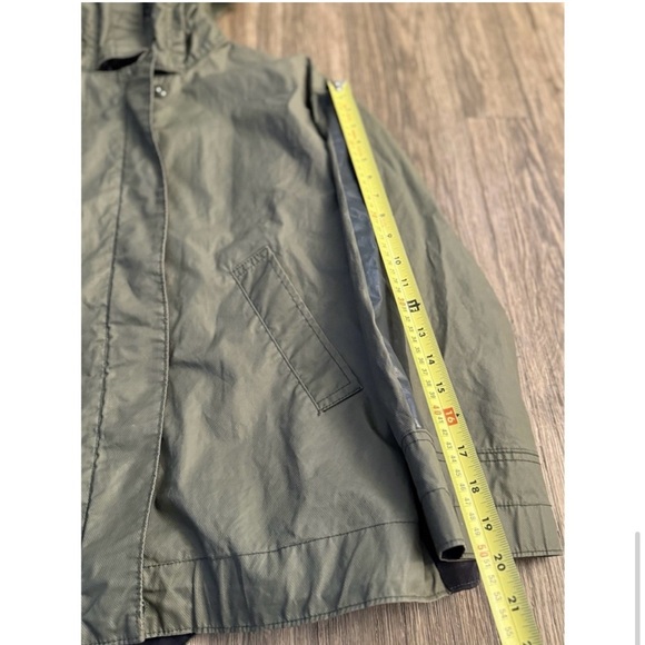 J.CREW Women’s Dark Green Rain Coat - Picture 9 of 10